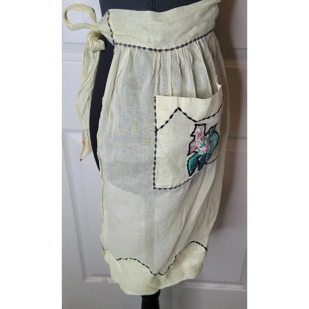 Vintage 1950's Half Apron Hostess Cook Yellow Sheer Embroidery Grannycore Unique
